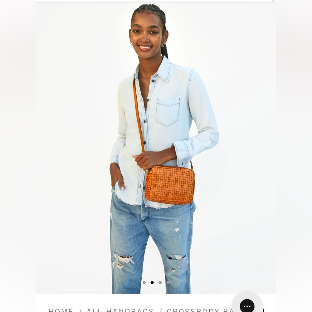 Clare V Midi Sac crossbody in brown woven leather